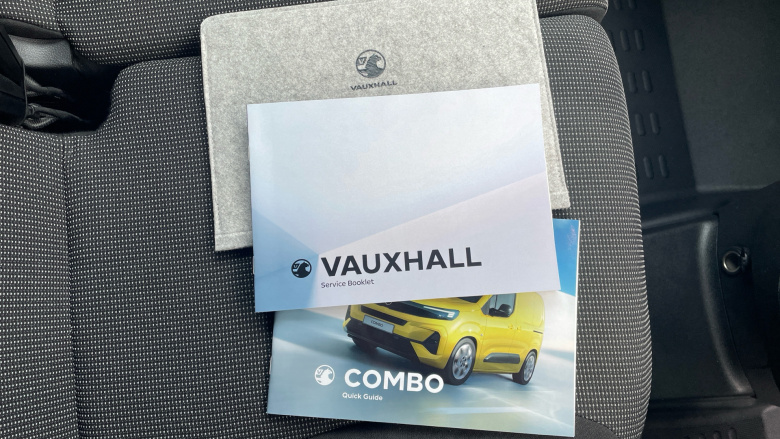 Vauxhall Combo Cargo Combo Diesel 1.5 Turbo D 100ps Pro H1 Van